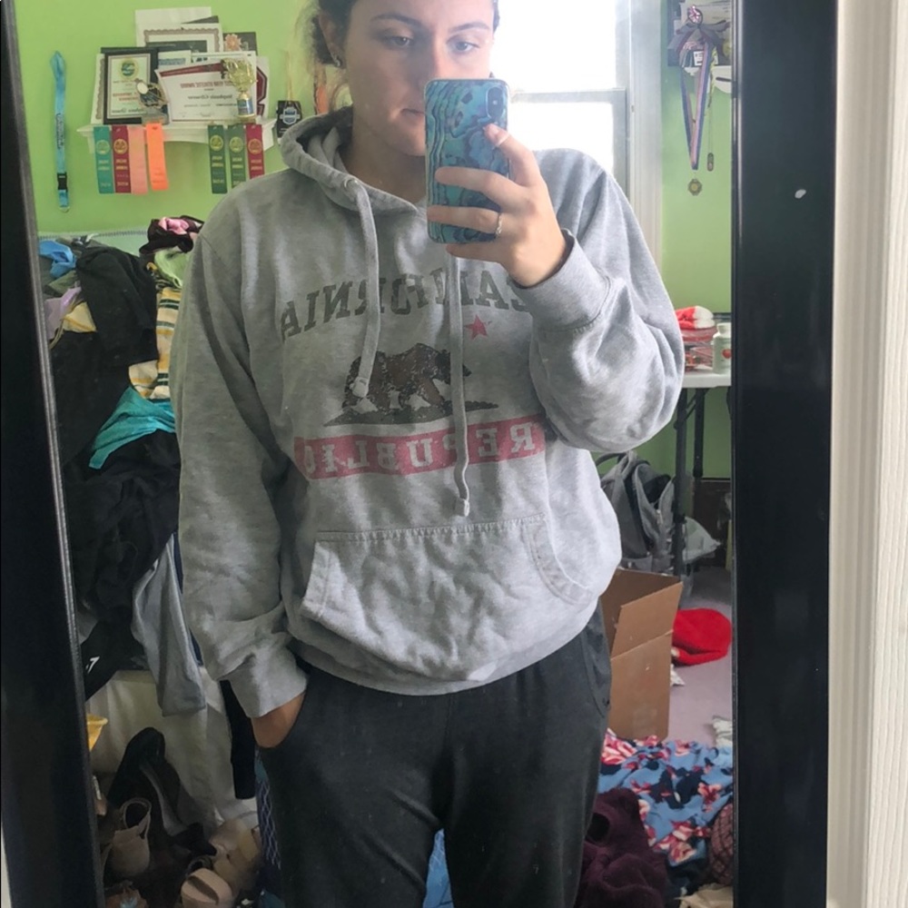 Faded Cali sweatshirt